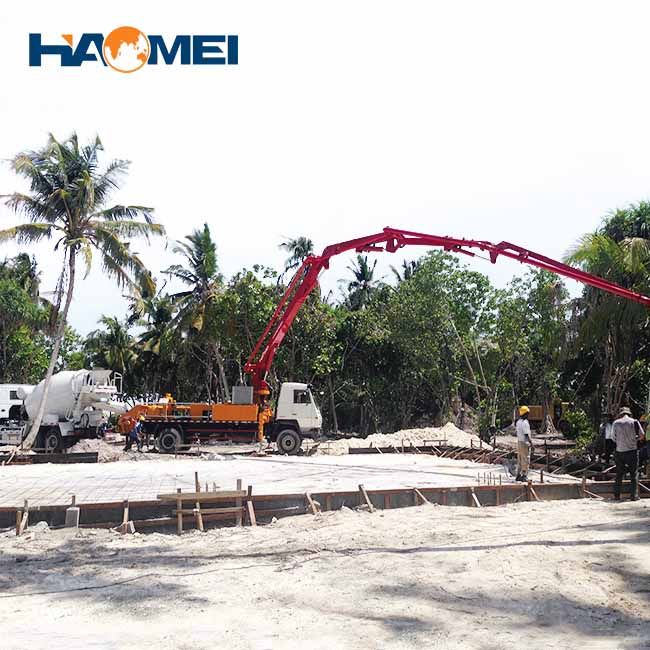 37 meter concrete pump.jpg