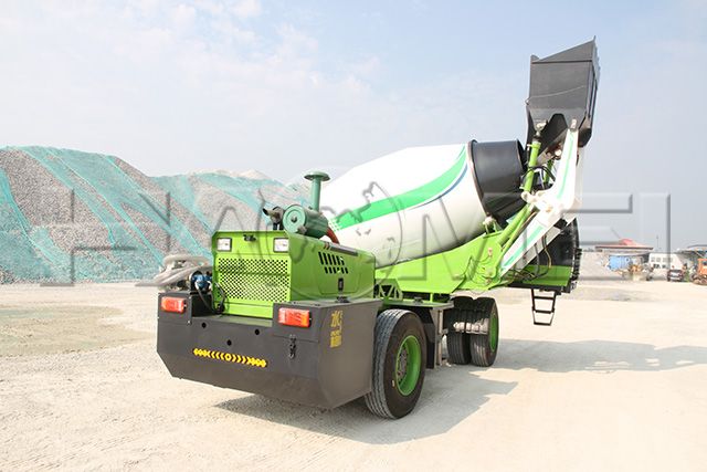 self loading concrete mixer machine.jpg