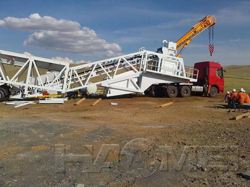 small mobile concrete plant